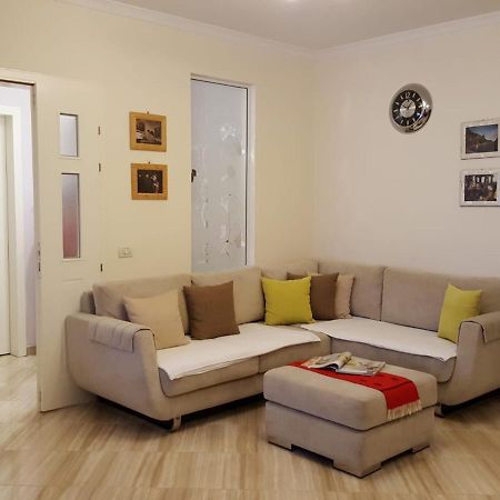 Holiday Center Apartment Shkodra Exterior foto